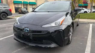 2021 TOYOTA Prius
