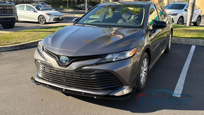 2019 TOYOTA Camry LE Hybrid