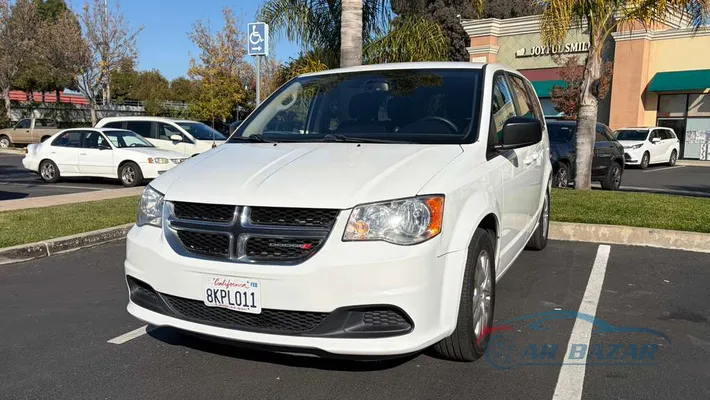 2018 DODGE Grand Caravan SE