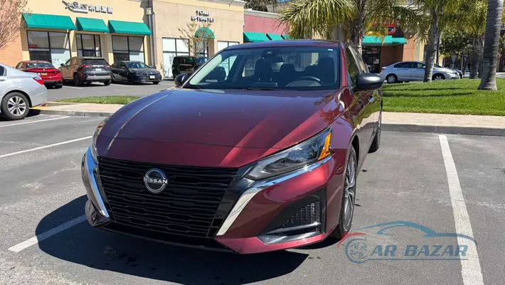 2025 NISSAN Altima SV