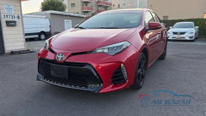 2017 TOYOTA Corolla SE