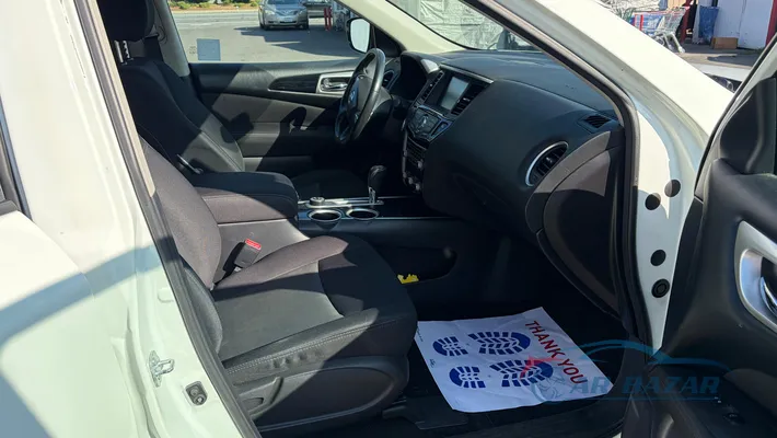 2017 NISSAN Pathfinder