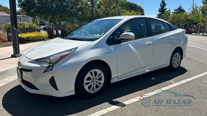 2017 TOYOTA Prius One/Two