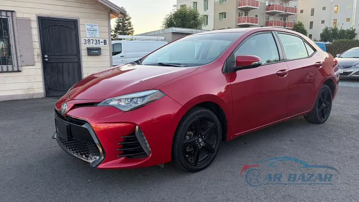 2017 TOYOTA Corolla SE