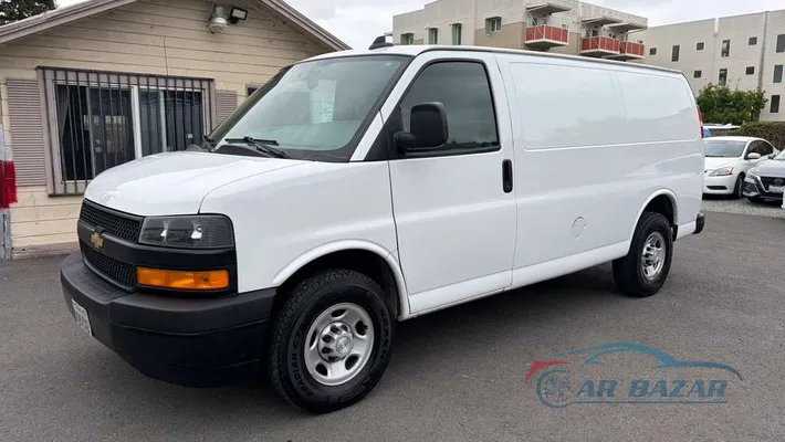 2020 CHEVROLET Express