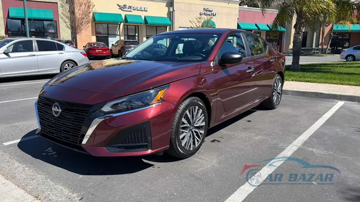 2025 NISSAN Altima SV