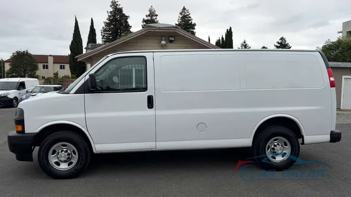 2020 CHEVROLET Express