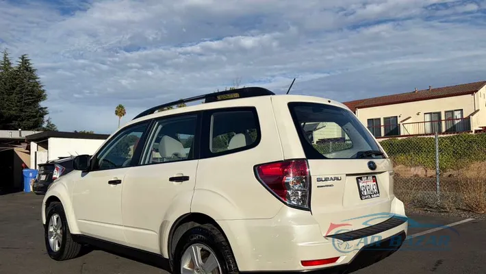 2011 SUBARU Forester X-Plus