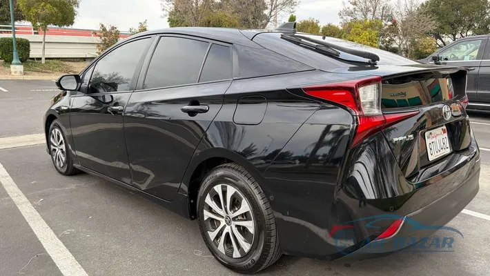 2021 TOYOTA Prius