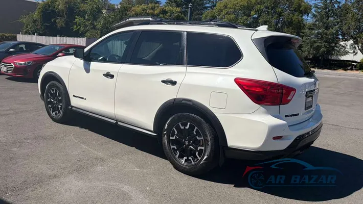 2019 NISSAN Pathfinder