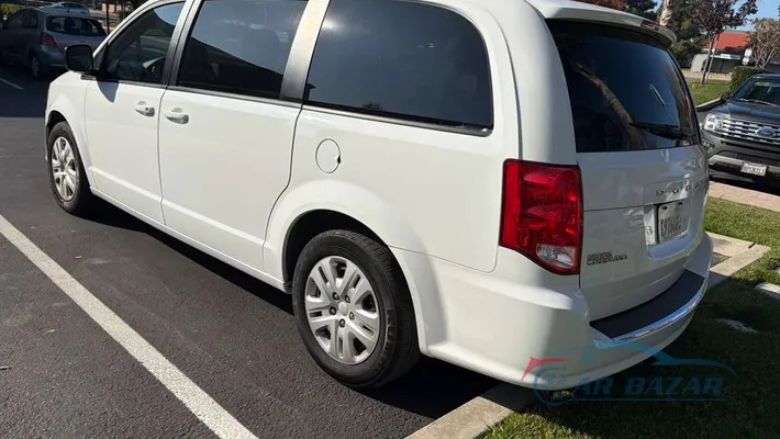 2018 DODGE Grand Caravan SE