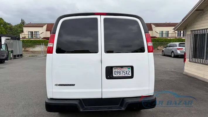 2020 CHEVROLET Express