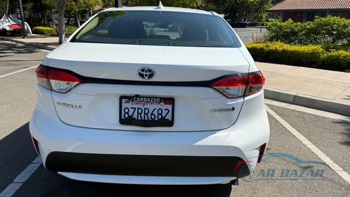 2022 TOYOTA Corolla LE Hybrid