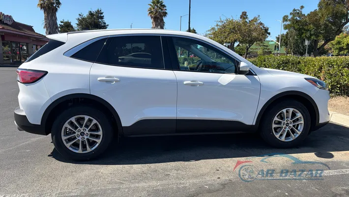 2021 FORD Escape