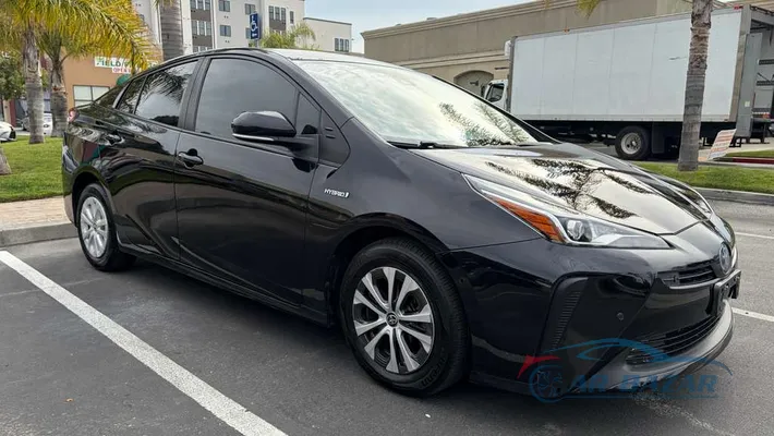 2021 TOYOTA Prius