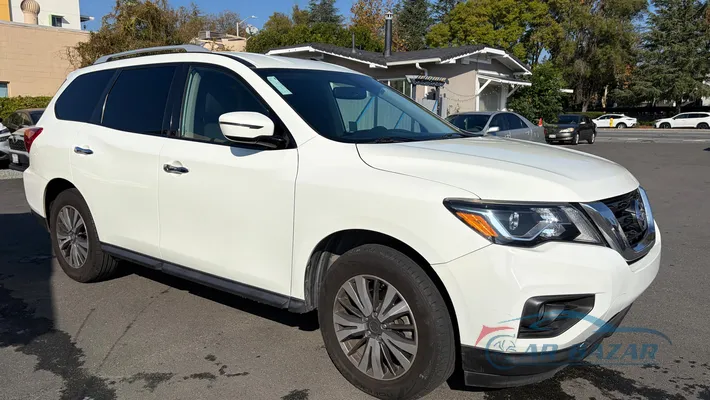 2017 NISSAN Pathfinder