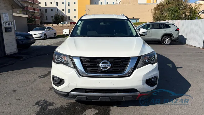 2017 NISSAN Pathfinder