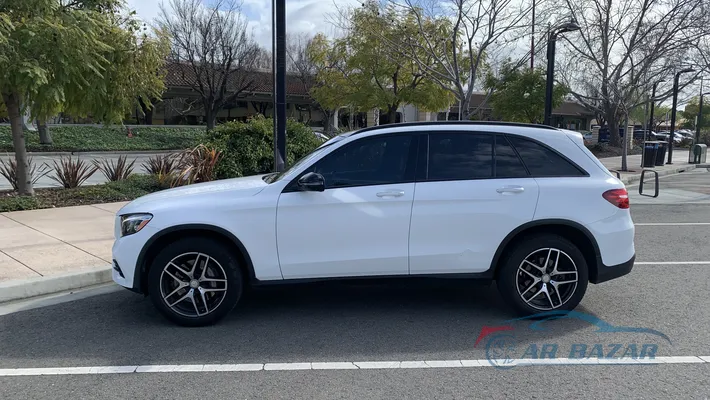 2017 MERCEDES-BENZ GLC-Class Base-4M