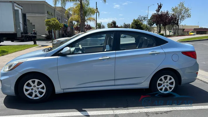 2014 HYUNDAI Accent