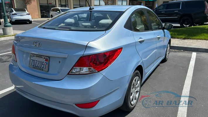 2014 HYUNDAI Accent