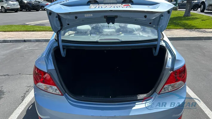 2014 HYUNDAI Accent