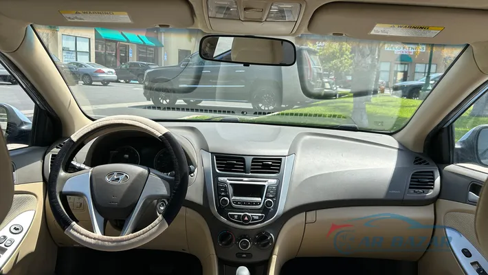 2014 HYUNDAI Accent