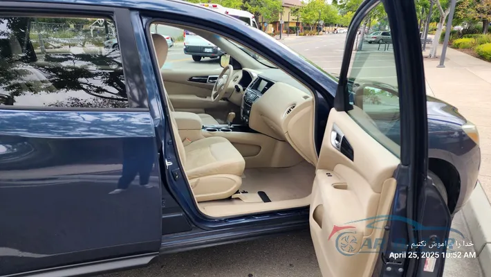 2013 NISSAN Pathfinder