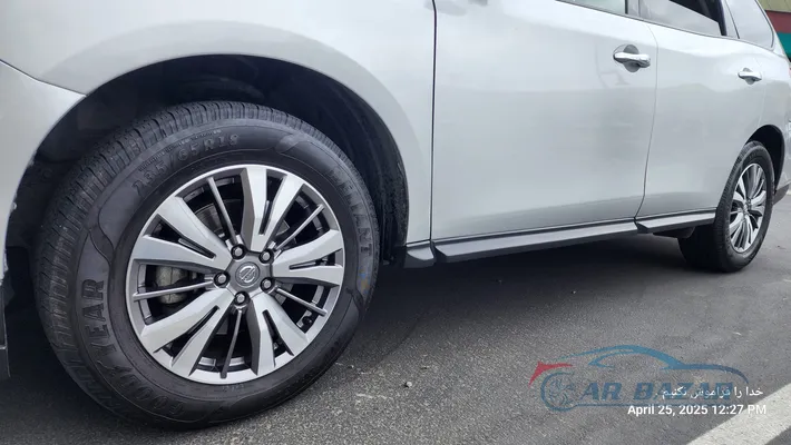 2019 NISSAN Pathfinder