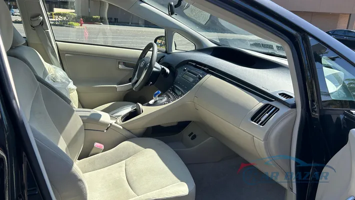 2011 TOYOTA Prius