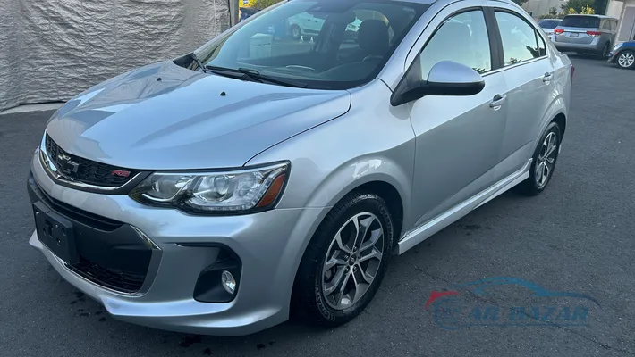 2017 CHEVROLET Sonic LT