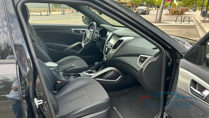 2016 HYUNDAI Veloster