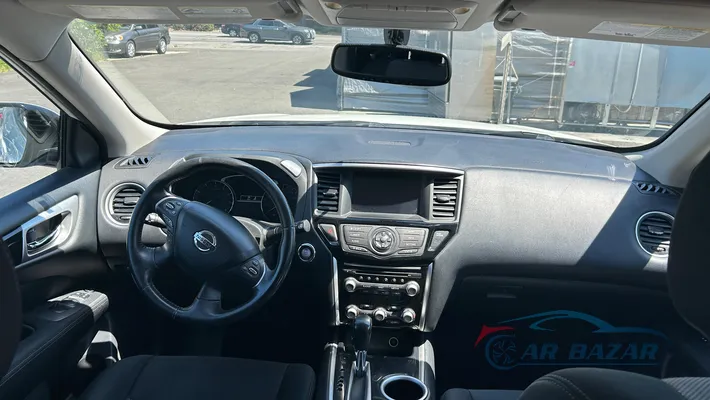 2017 NISSAN Pathfinder