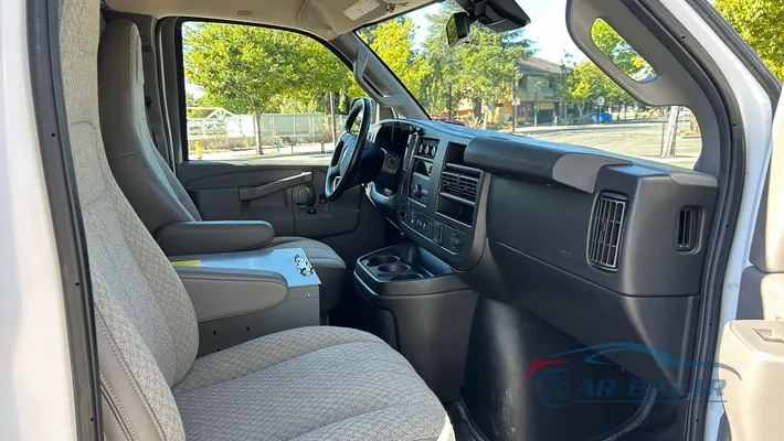 2020 CHEVROLET Express 2500   V8  6.0 Litter 