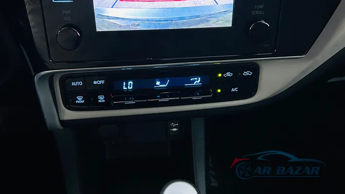 2018 TOYOTA Corolla L/LE/SE/XLE/XSE