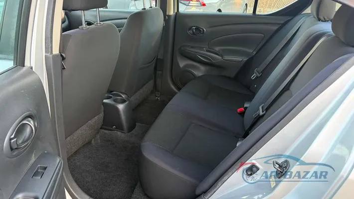 2012 NISSAN Versa
