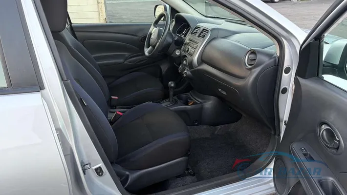 2012 NISSAN Versa