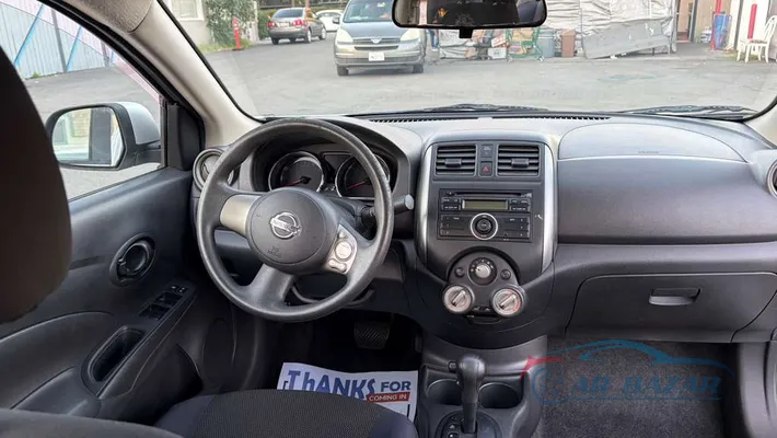 2012 NISSAN Versa