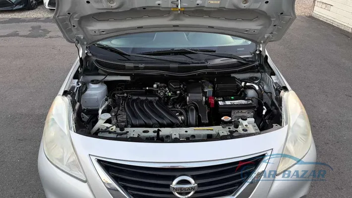 2012 NISSAN Versa