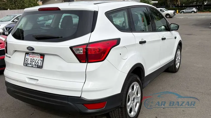 2019 FORD Escape S