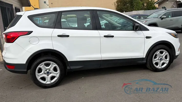 2019 FORD Escape S