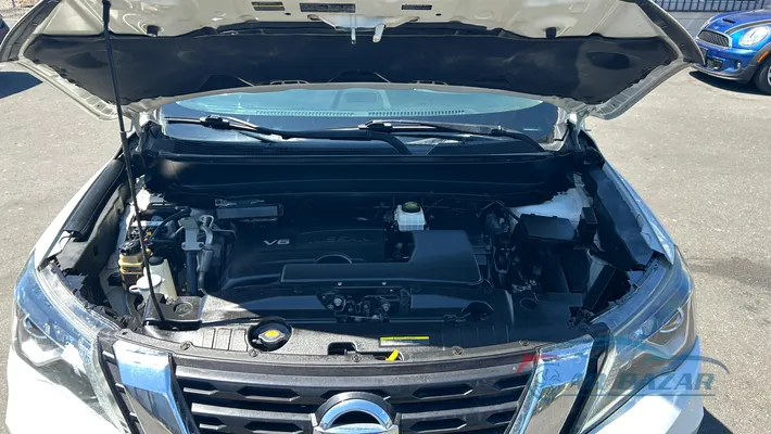 2017 NISSAN Pathfinder