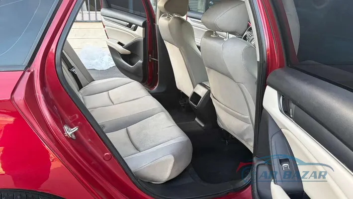 2019 HONDA Accord LX