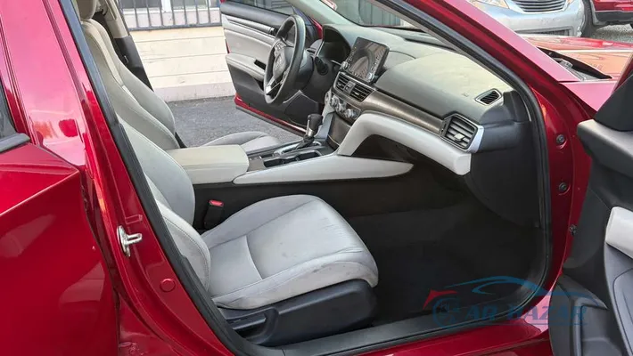 2019 HONDA Accord LX