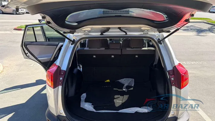 2015 TOYOTA RAV4 XLE (M Grade)