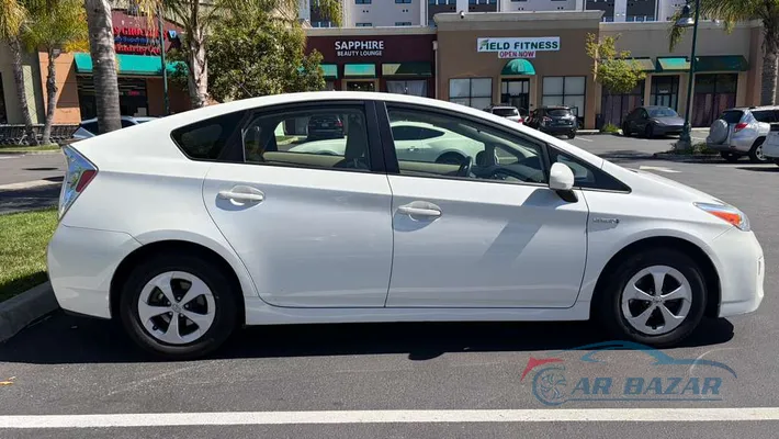 2014 TOYOTA Prius