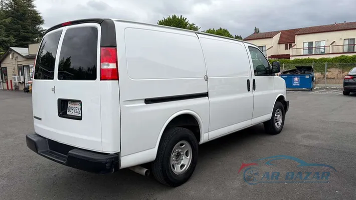 2020 CHEVROLET Express