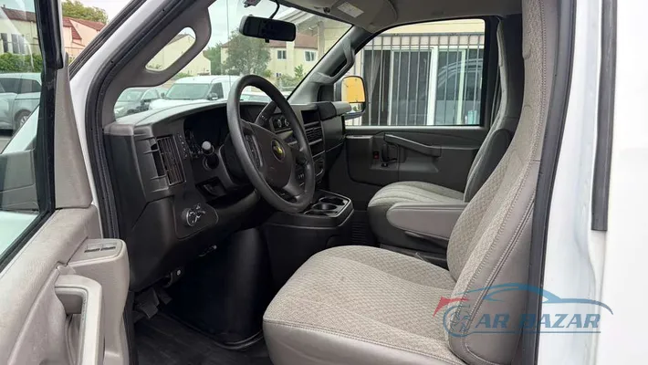 2020 CHEVROLET Express