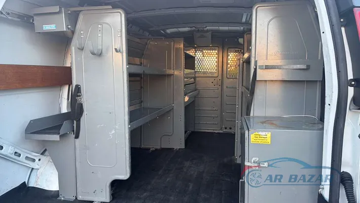 2014 CHEVROLET Express 2500  V8