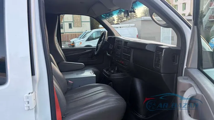 2014 CHEVROLET Express 2500  V8
