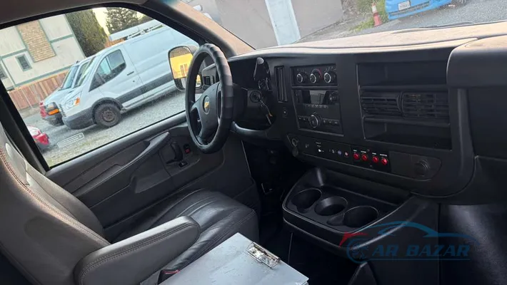 2014 CHEVROLET Express 2500  V8